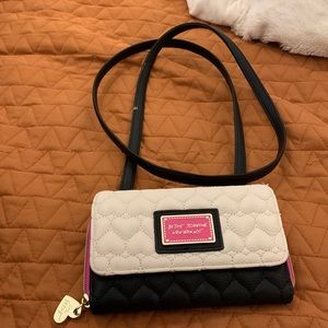 Betsey Johnson wallet puse